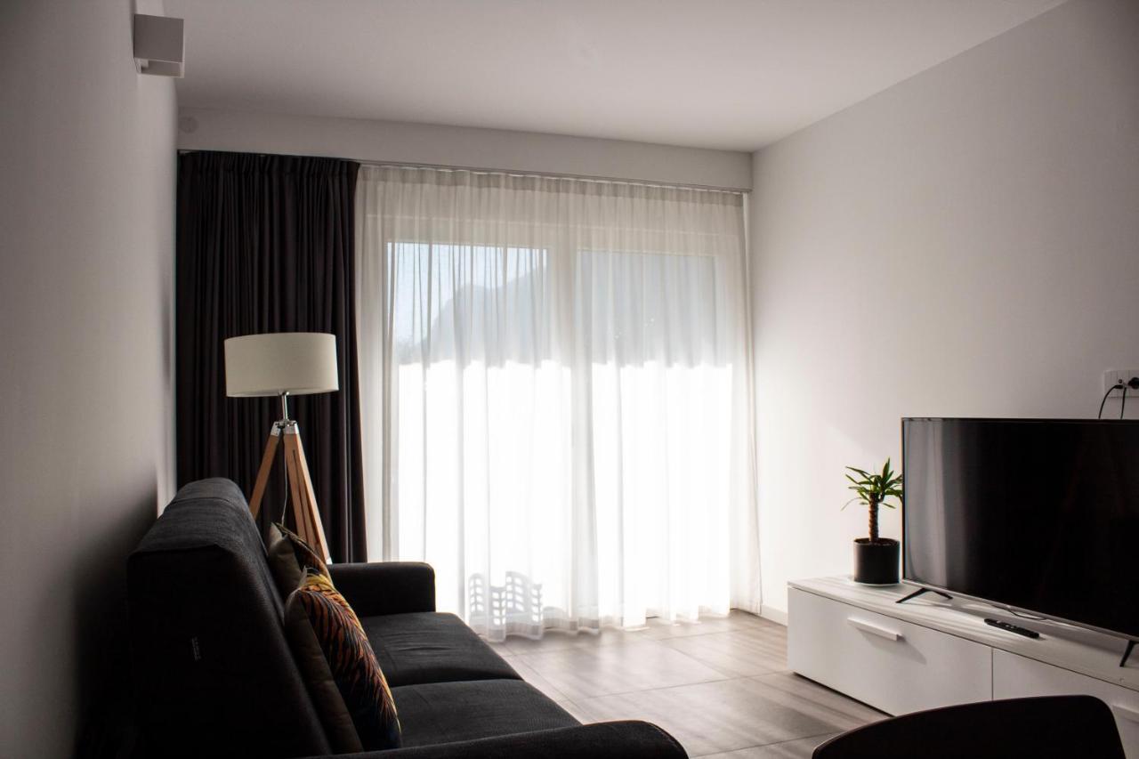 Residence Zangirolami - Luxury Garden And Balcony Apartments Riva del Garda Esterno foto