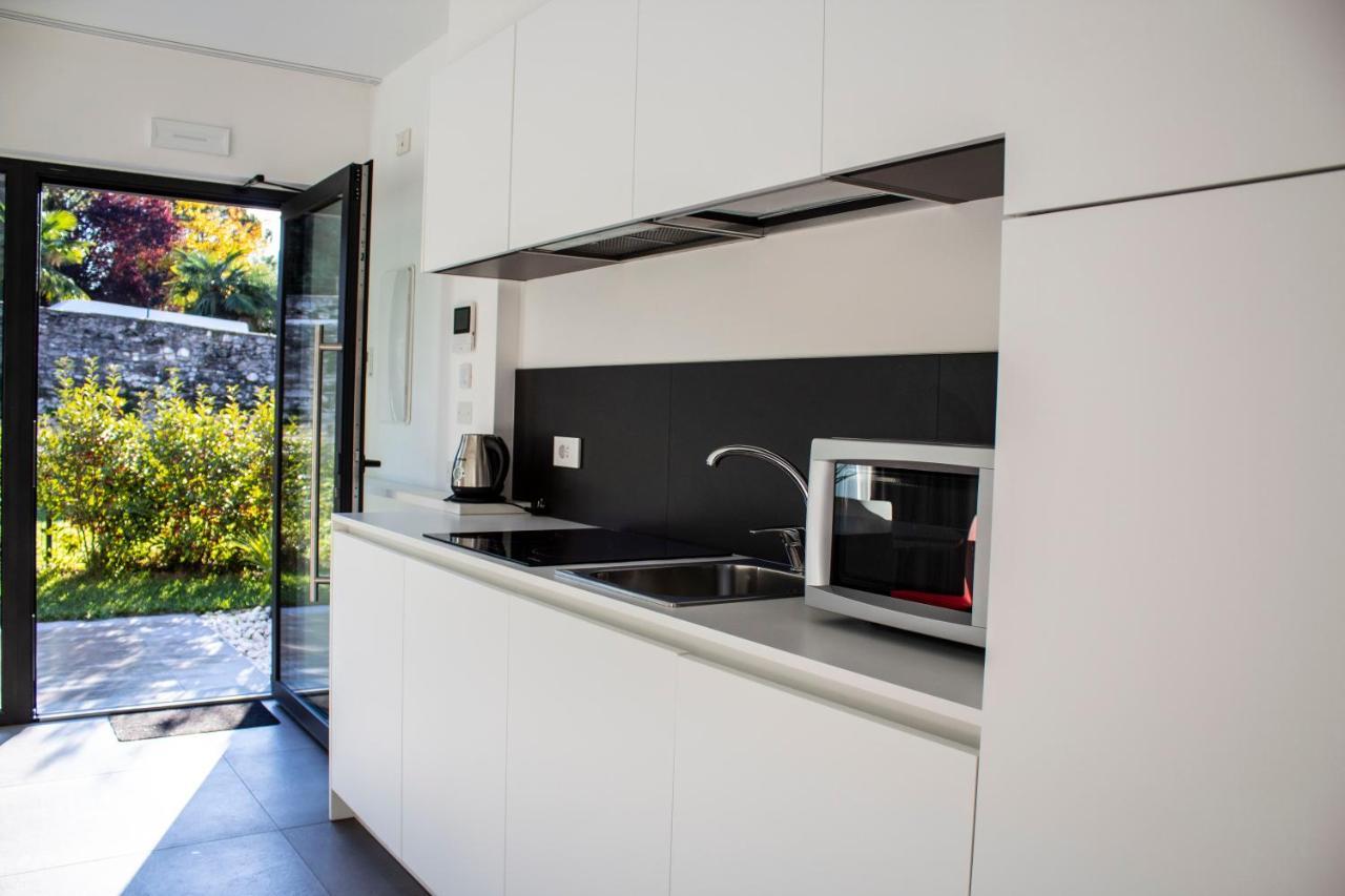 Residence Zangirolami - Luxury Garden And Balcony Apartments Riva del Garda Esterno foto