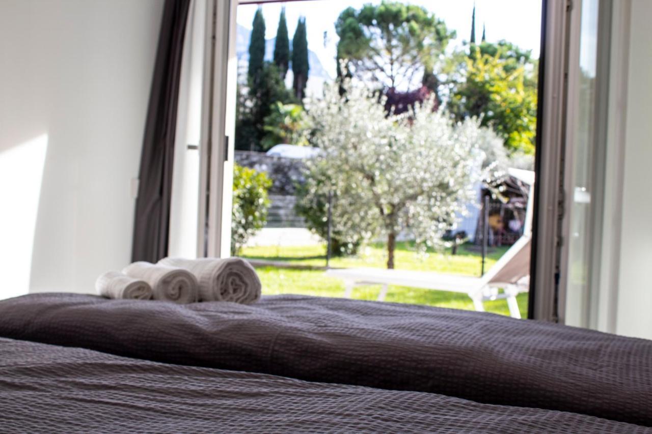 Residence Zangirolami - Luxury Garden And Balcony Apartments Riva del Garda Esterno foto