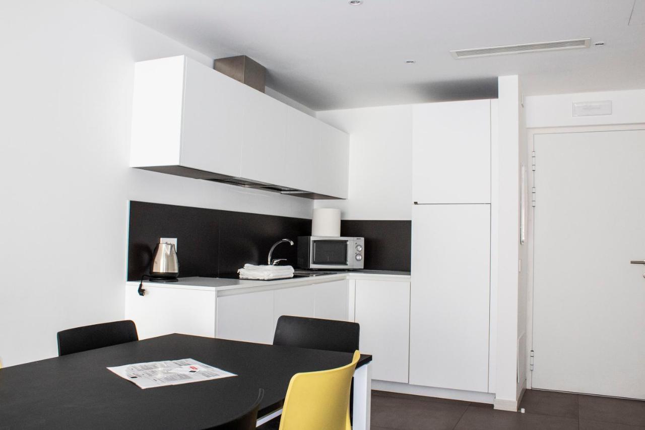 Residence Zangirolami - Luxury Garden And Balcony Apartments Riva del Garda Esterno foto